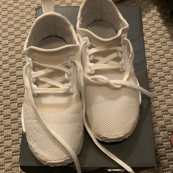 Adidas NMD R1 - Picture 1 of 5